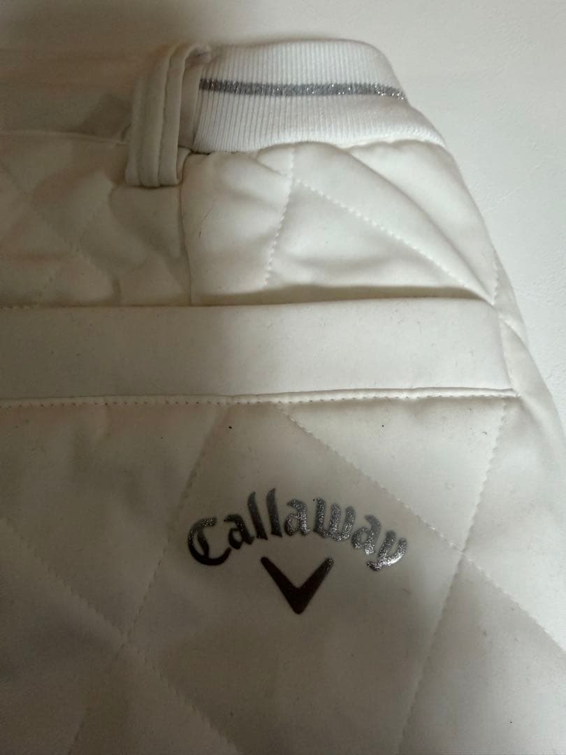 キルティング ゴルフパンツ　キャロウェイ　防風　防寒　ダウン　ホワイト　白　中綿