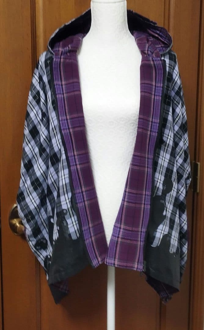 PUTUMAYO　耳付きフードポンチョ（ブラック×パープル×シルバー）