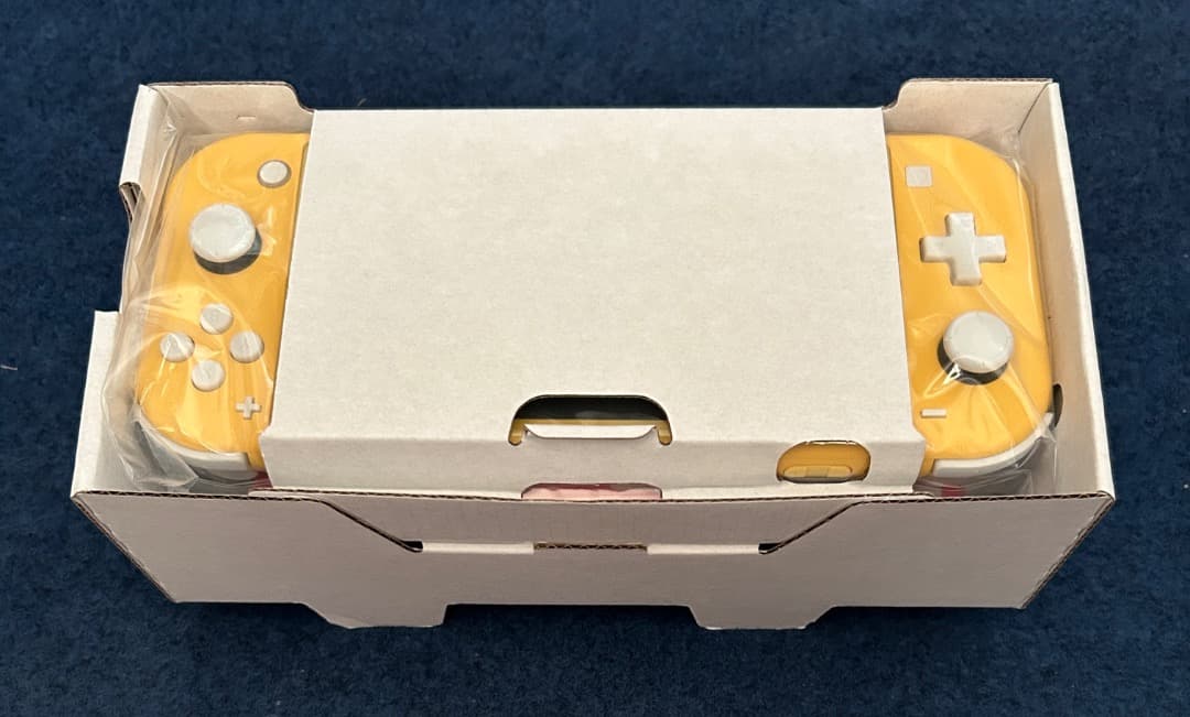 ニンテンドー　Nintendo switch LITE