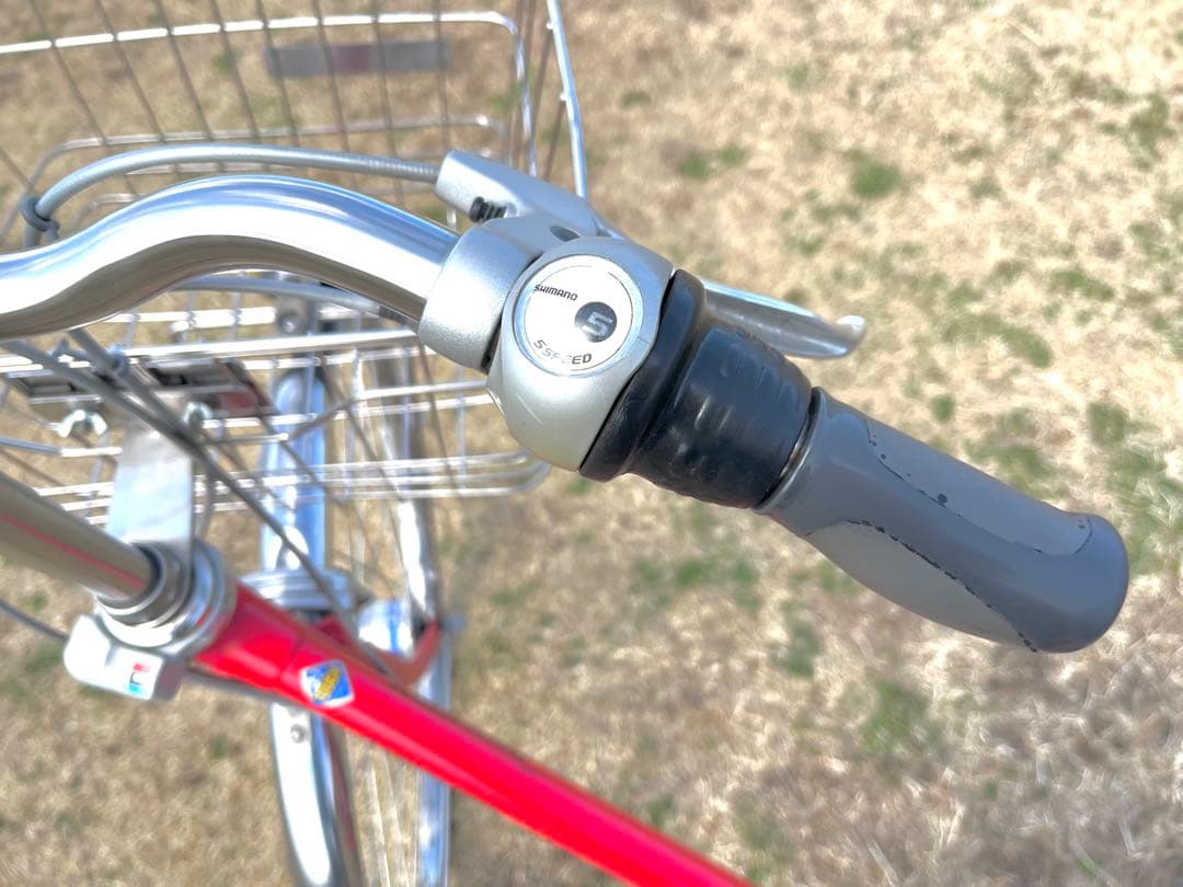 BRIDGESTONE シティサイクル 赤 前カゴ付き　27インチ