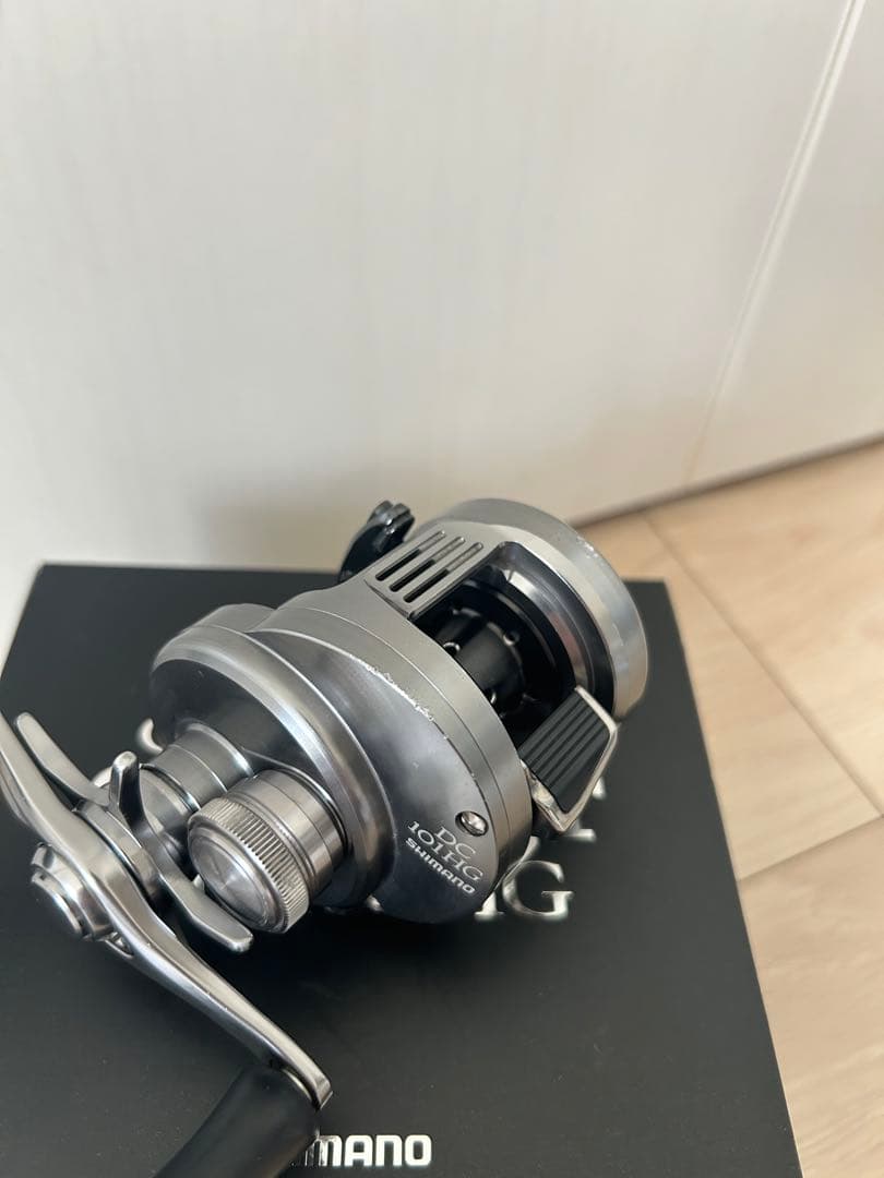 SHIMANO 20カルカッタコンクエストDC 101HG