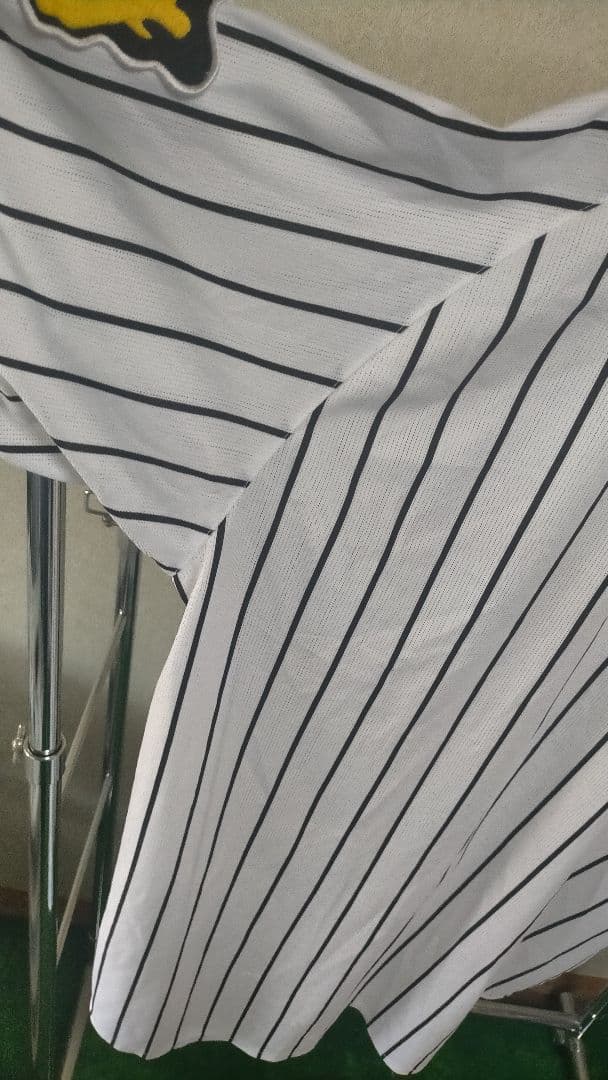 ミズノ 阪神タイガース 無地 背番号無し レプリカユニフォーム ホーム XO