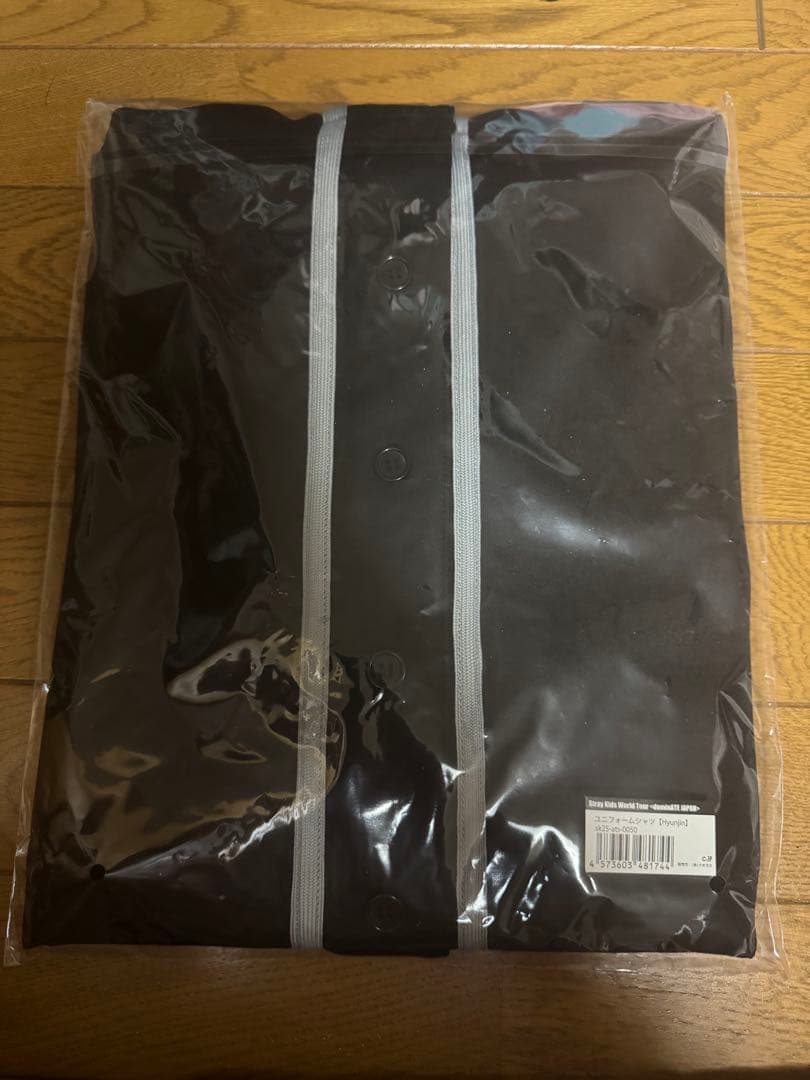 straykids ヒョンジン dominATE エコパ ユニフォームシャツ