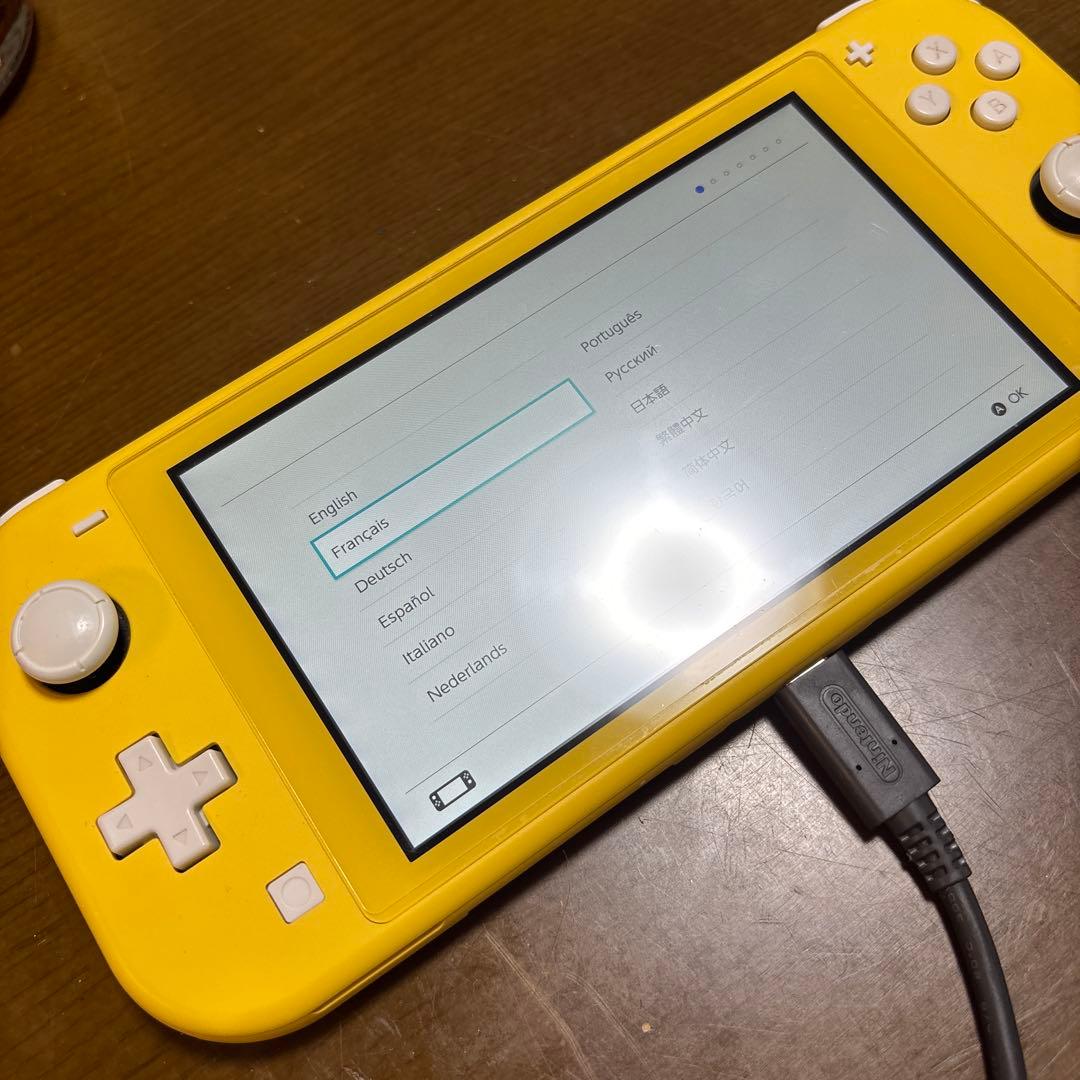 Nintendo switch Lite イエロー　本体