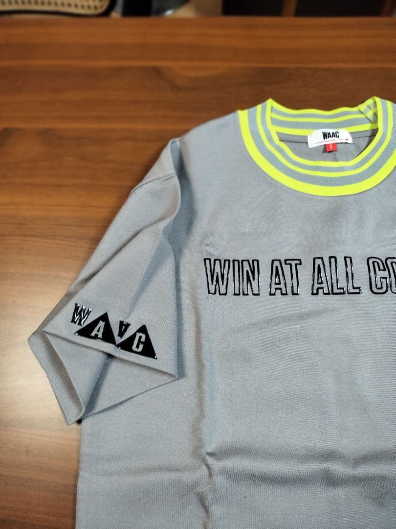 WAVC WIN AT ALL COSTS! 半袖シャツ グレー