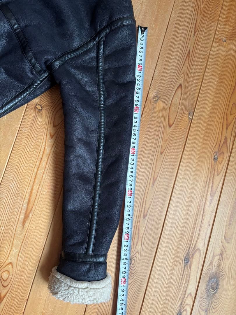 ま*お様 alpha フェイクレザームートンジャケット ボア襟付き