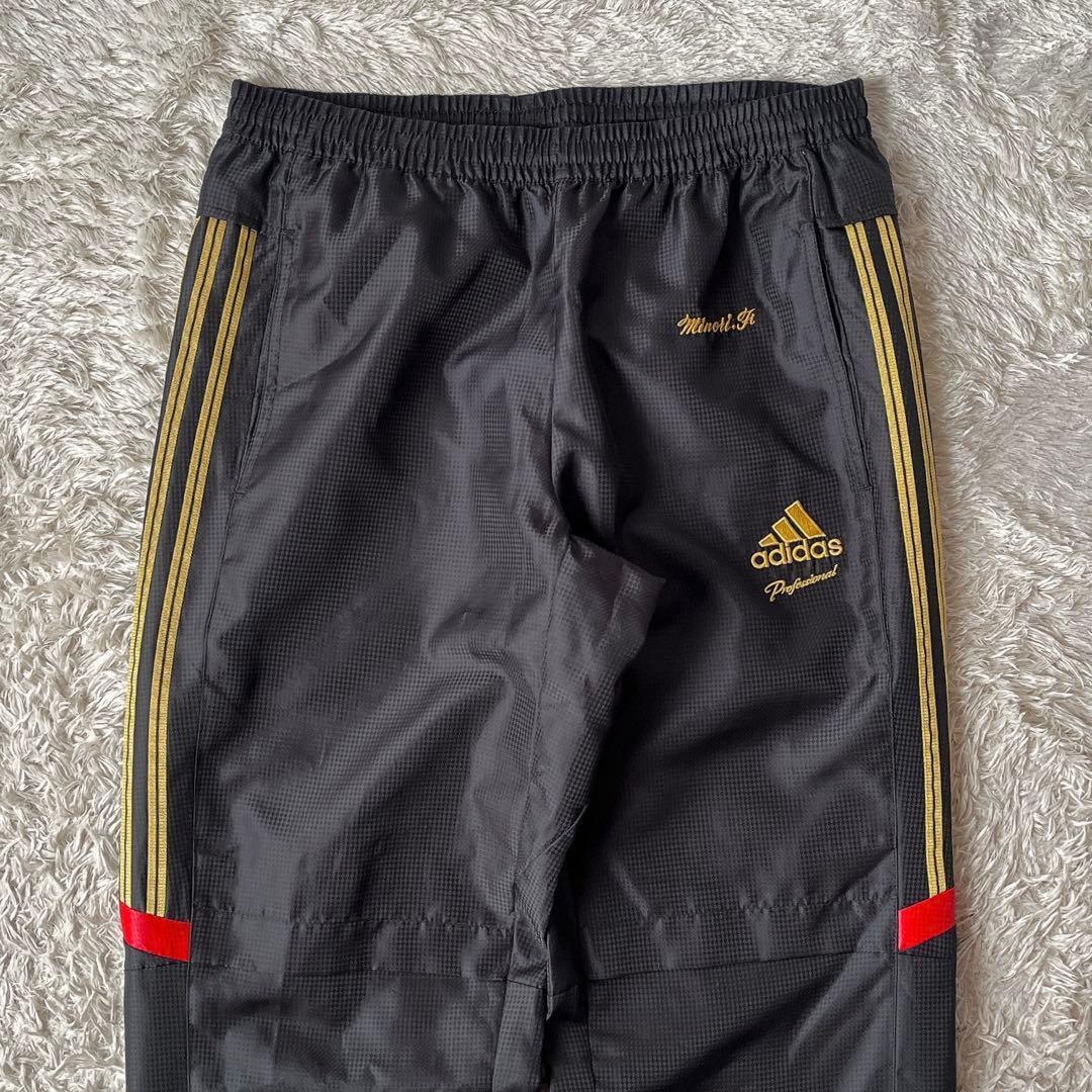 【美品】アディダス ナイロン 上下セットアップ ウィンドブレーカー ロゴ刺繍 黒