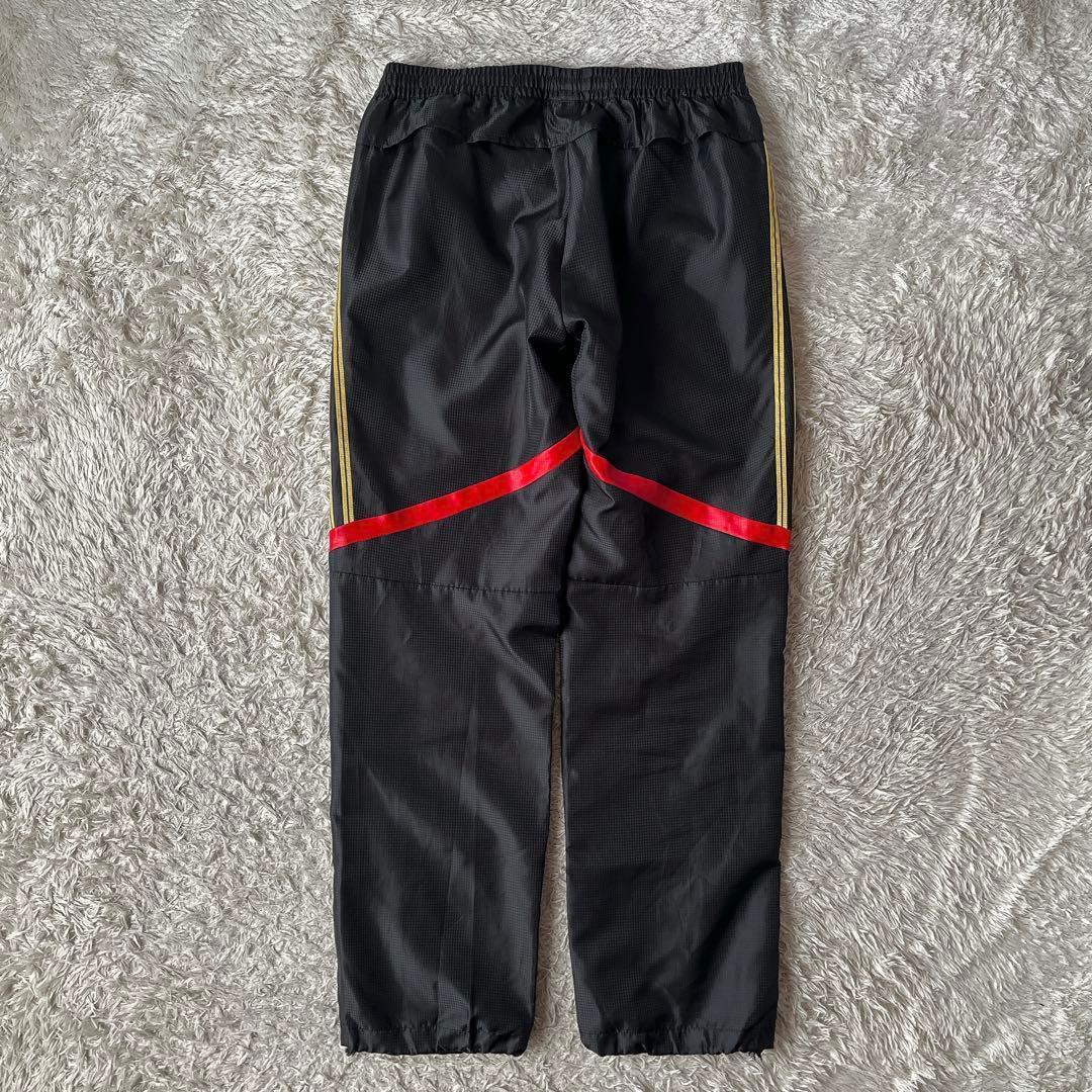 【美品】アディダス ナイロン 上下セットアップ ウィンドブレーカー ロゴ刺繍 黒