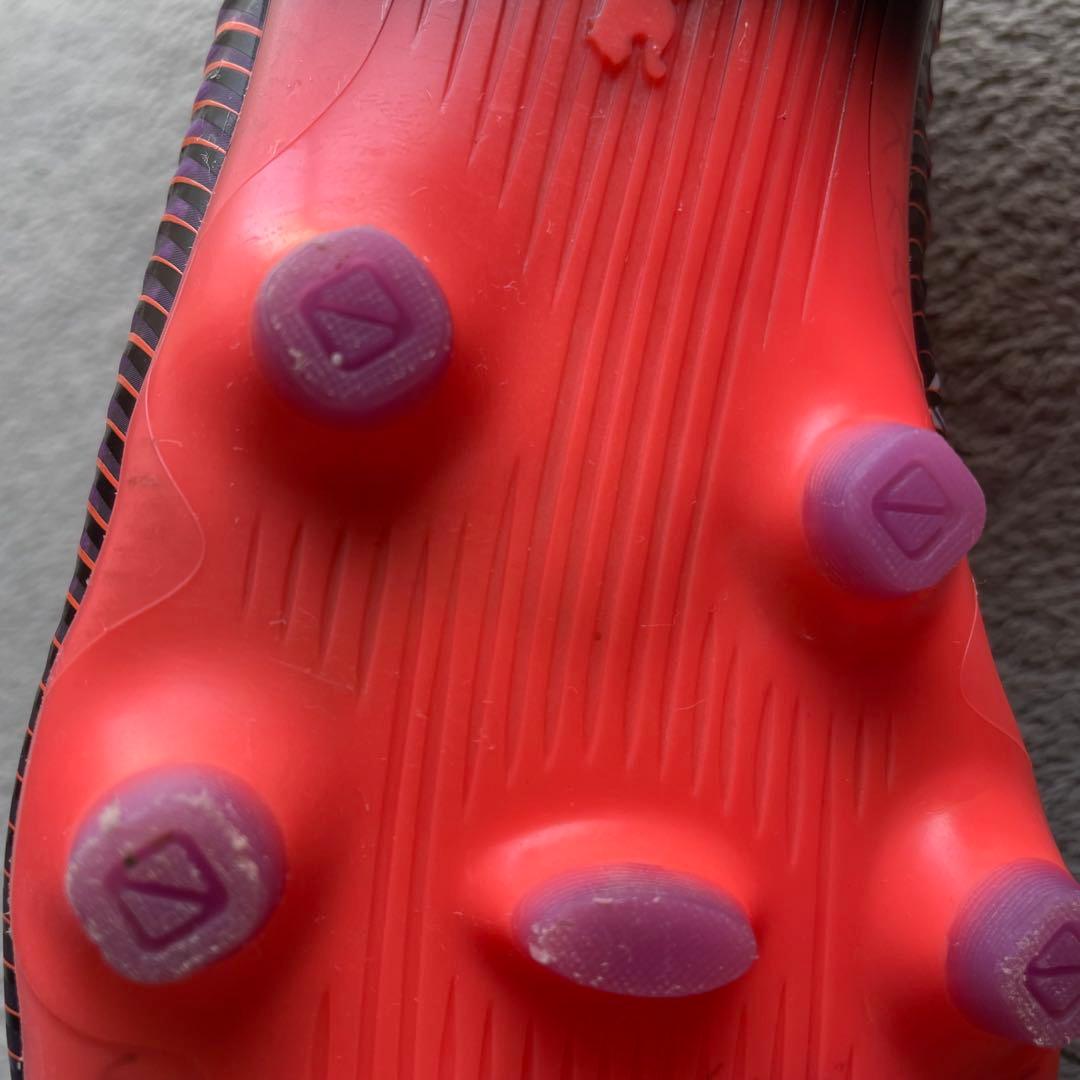 サッカースパイク PUMA フューチャー8 アルティメット27cm