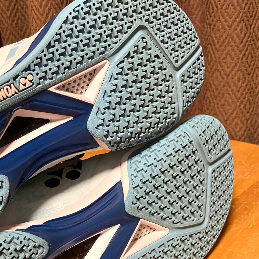 美品❣️YONEX ヨネックス パワークッションエクリプションZ MID 23.5