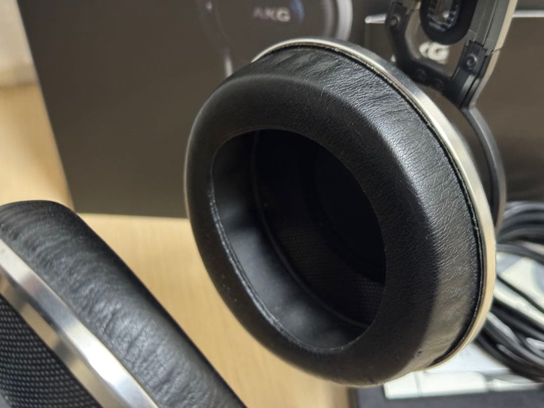 AKG オープンエアー型ヘッドホン K812