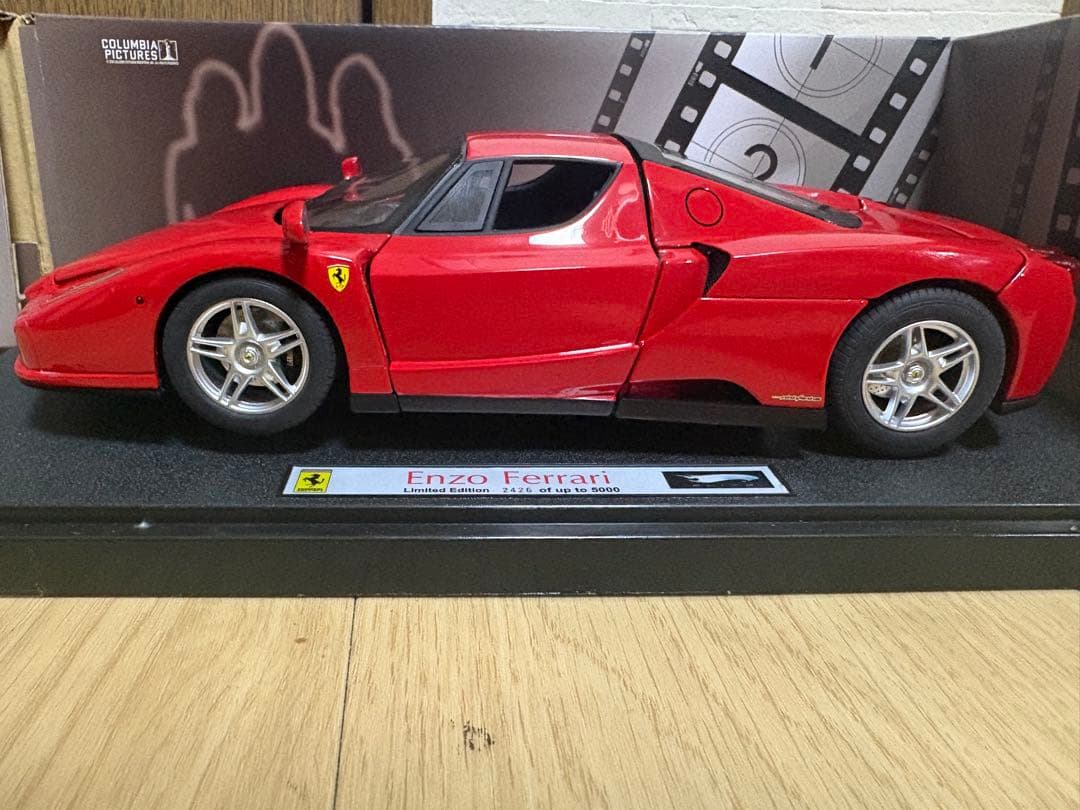 マテルエリート1/18 エンツォフェラーリ　Enzo Ferrari