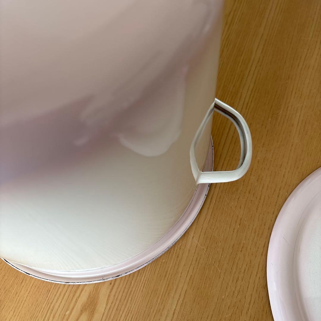 イマン　ダイアナローズライス缶