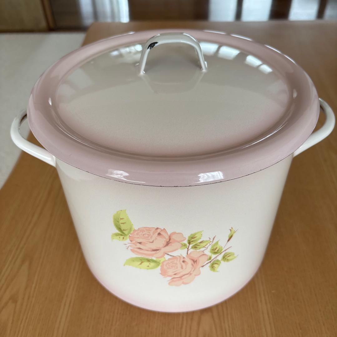 イマン　ダイアナローズライス缶