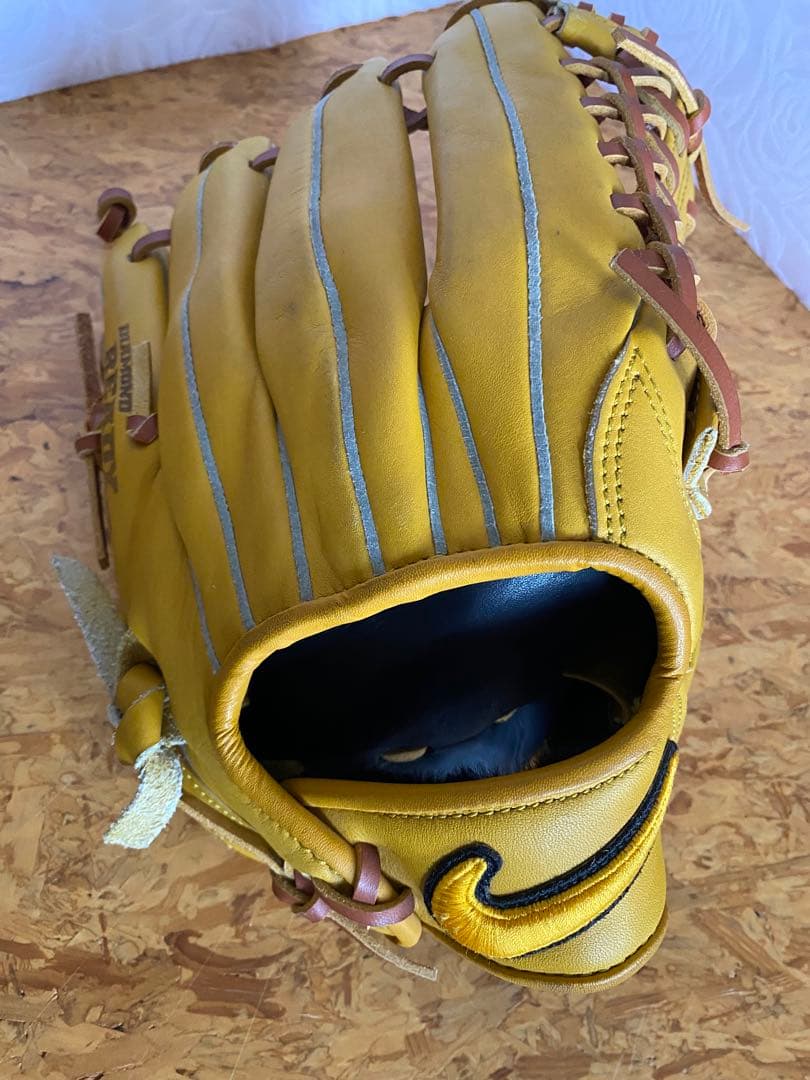 美品 NIKE DIAMOND READY GATE 野球 軟式 グローブ右黄色