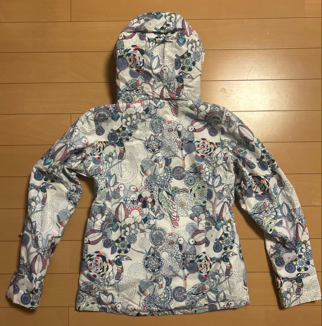 ウィンタースポーツ用花柄アウター　セットアップサイズS