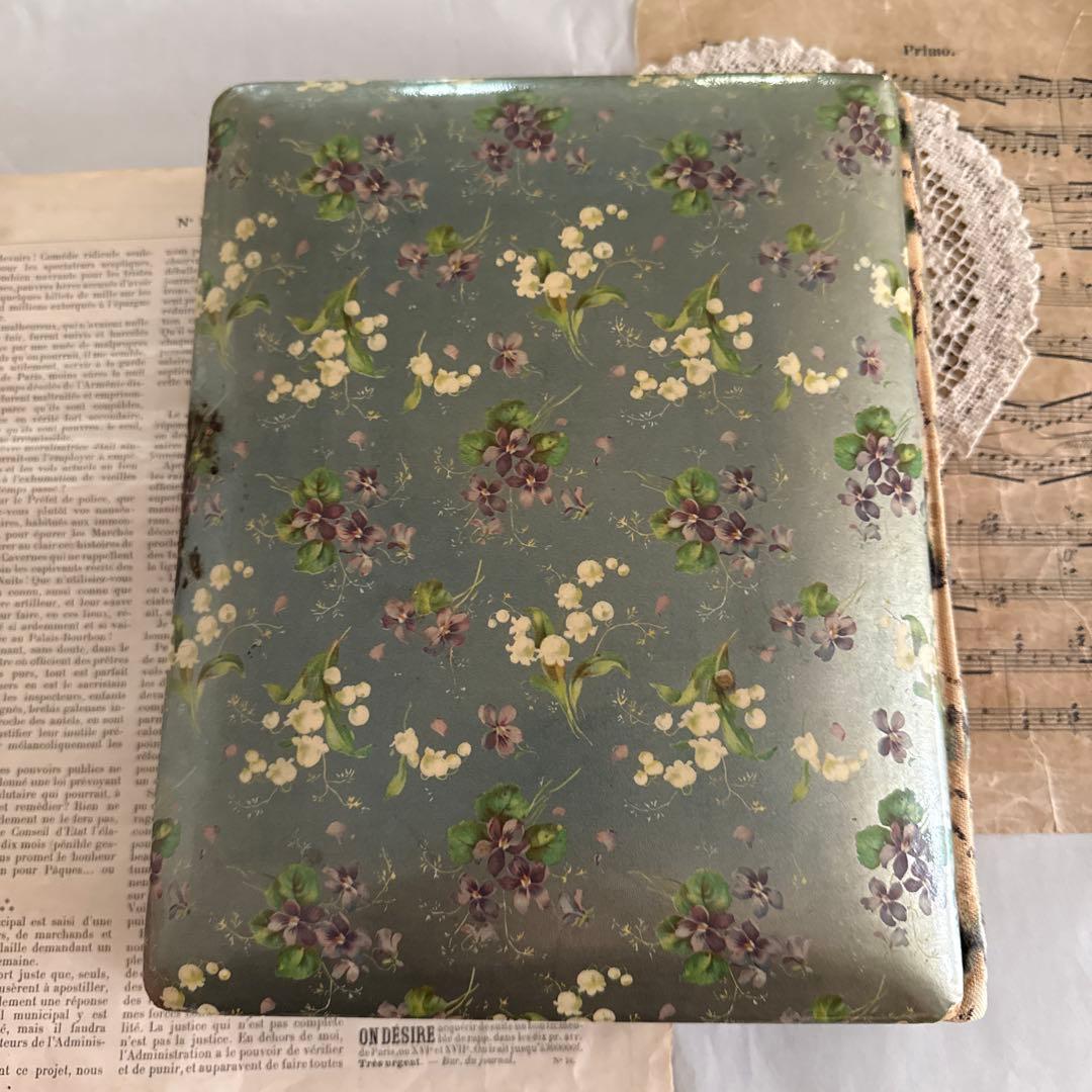 アンティーク美しいアルバム　ヴィクトリアン写真　キャビネット洋書　古書　撮影小物