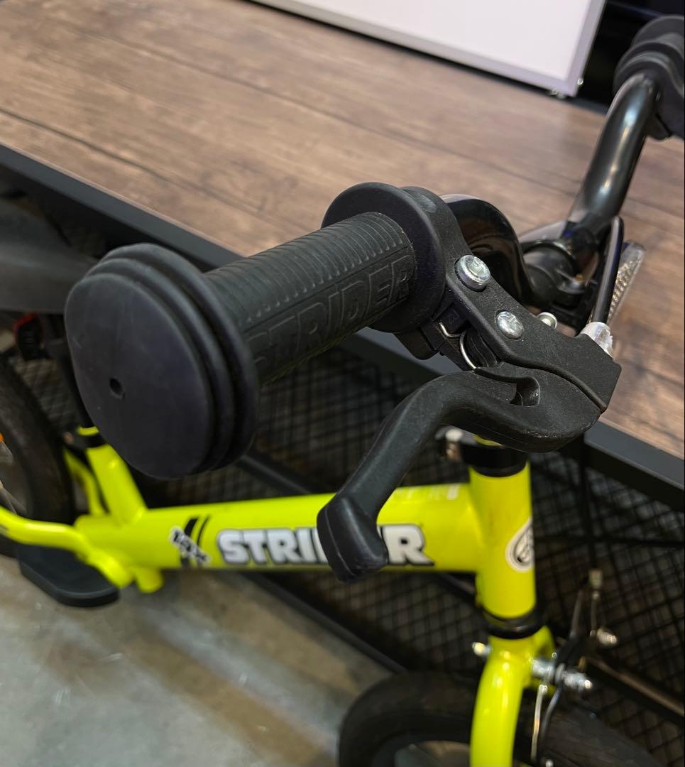 美品 限定色 ストライダー STRIDER 14X ライムイエロー 自転車 廃盤