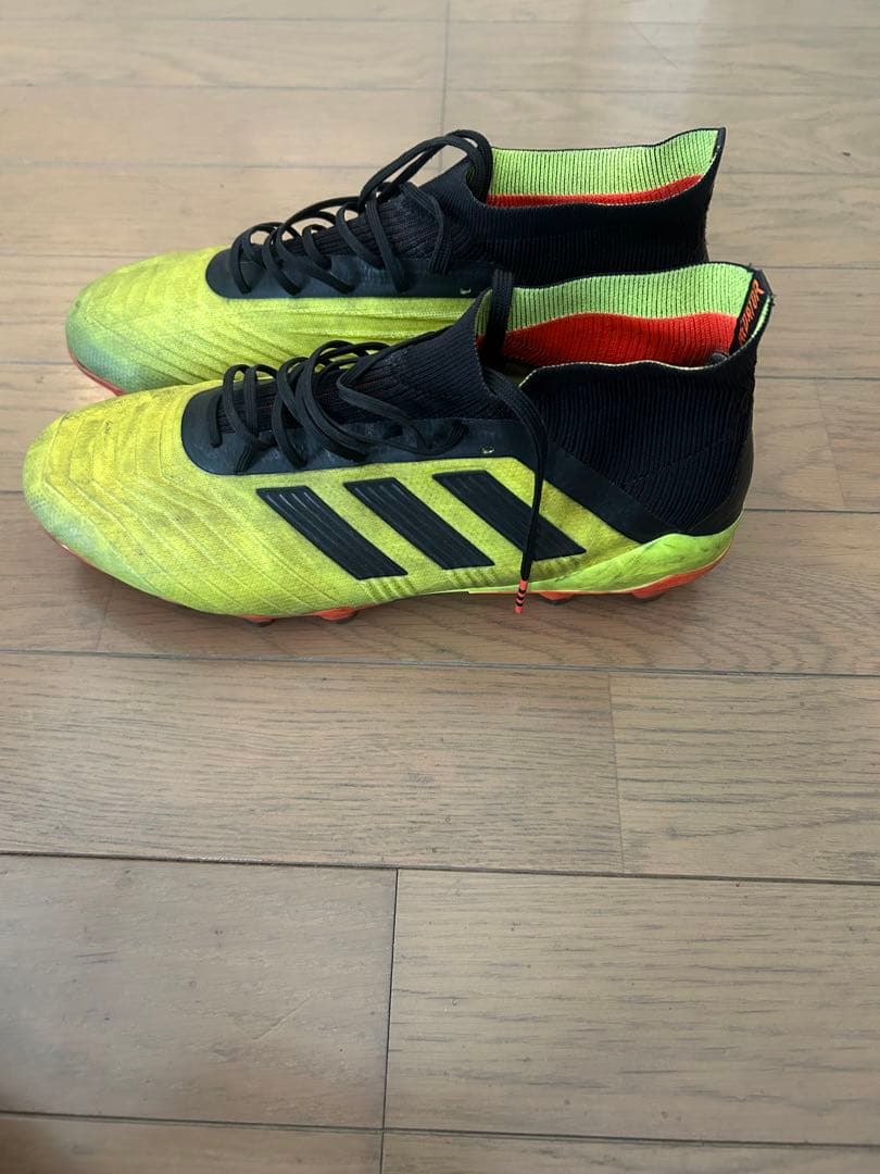 アディダス プレデター18.1 HG 26cm