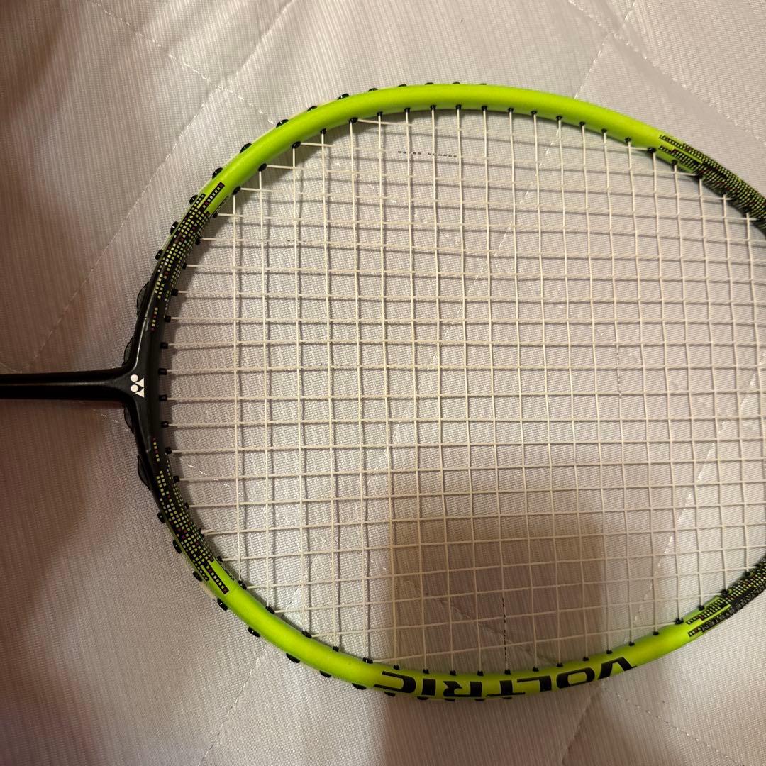 ヨネックス　ボルトリック30 5U5G ブラックxライムグリーン【廃盤】