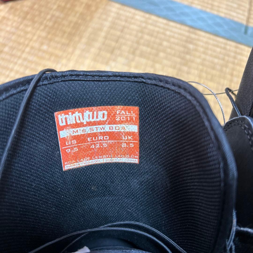 32 ThirtyTwo スノーボードブーツ　EURO 42.5サイズ