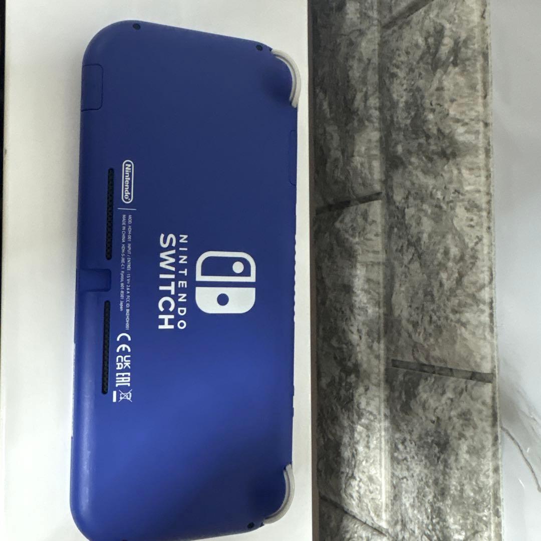 任天堂スイッチライト　美品　ブルー