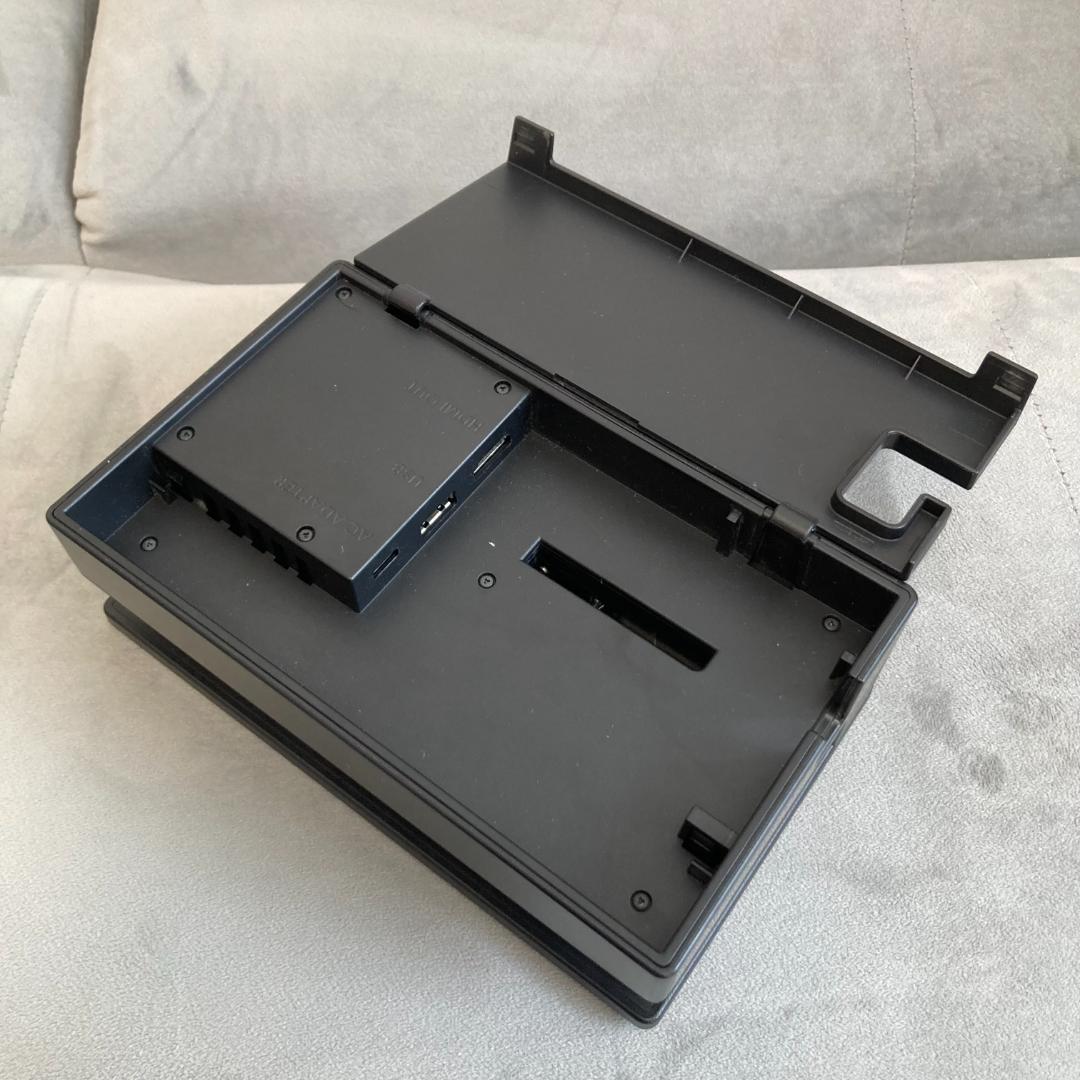 【美品】【完品】Nintendo Switch ネオンブルー・ネオンレッド 新型