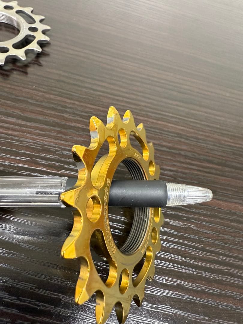 NOVACORONA TITAN COG　TiNコーティング 17t 廃盤