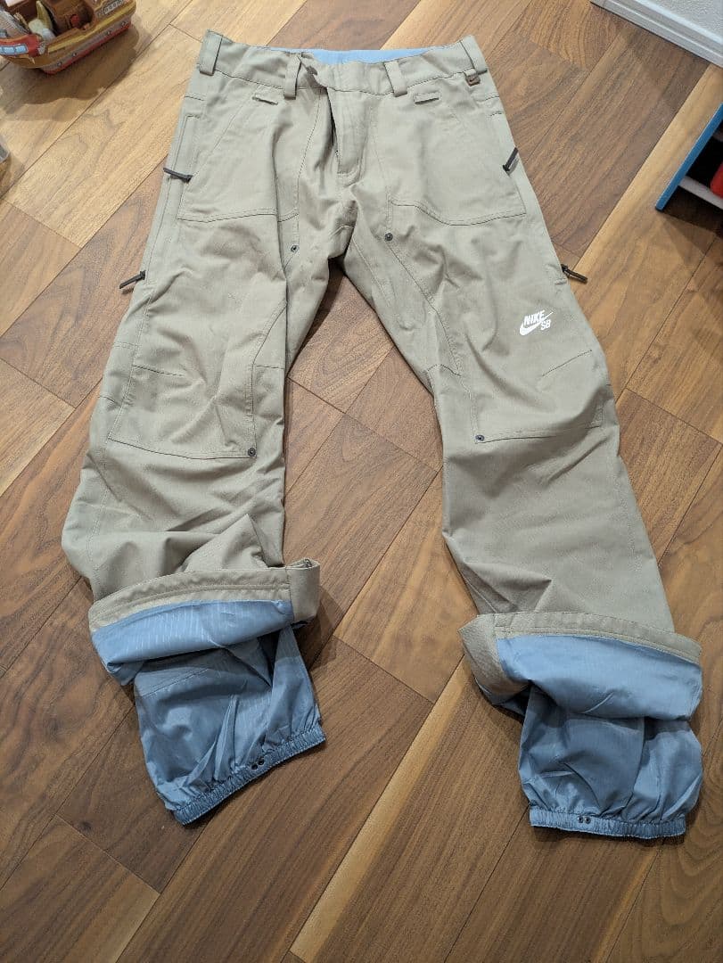 Nike SB スノーボードウェア ベージュ