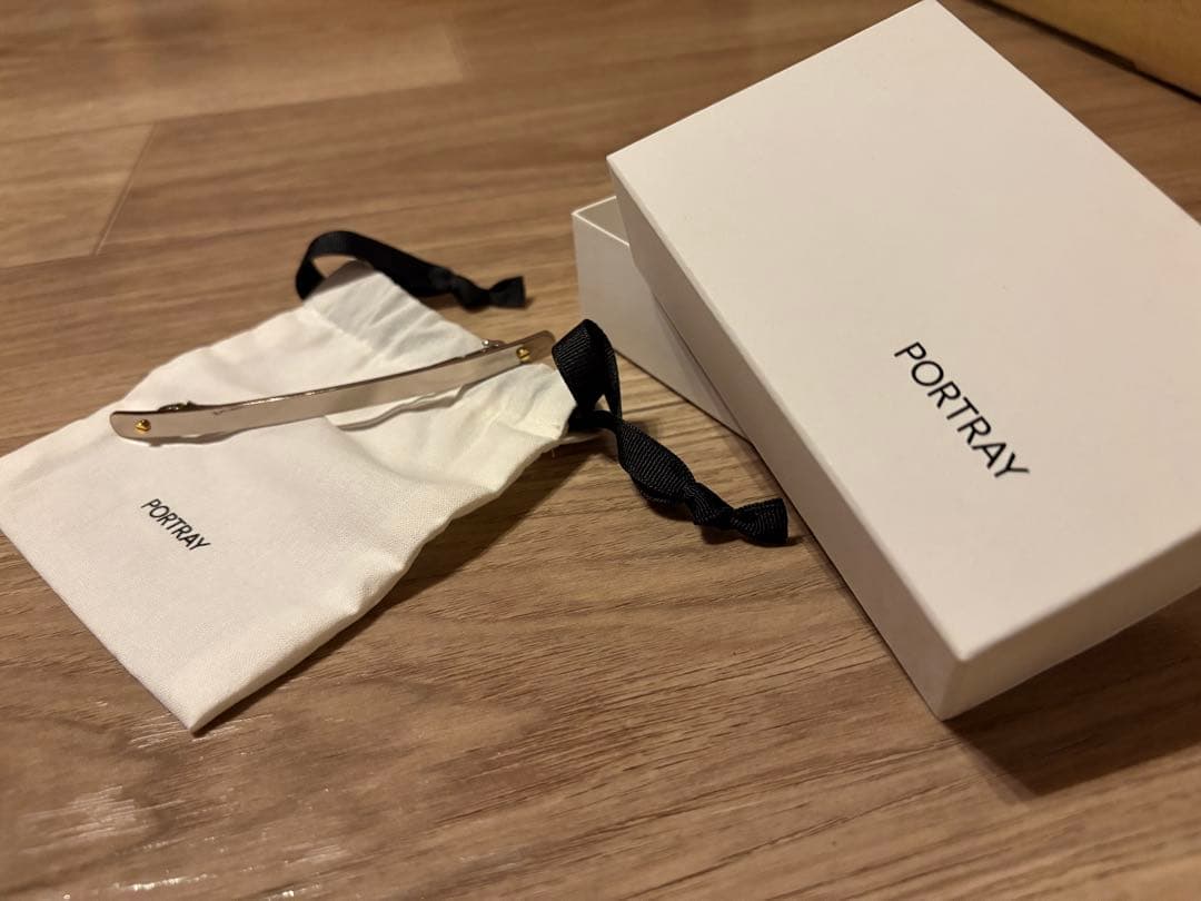 mページ⭐︎PORTRAY シルバーバレッタ