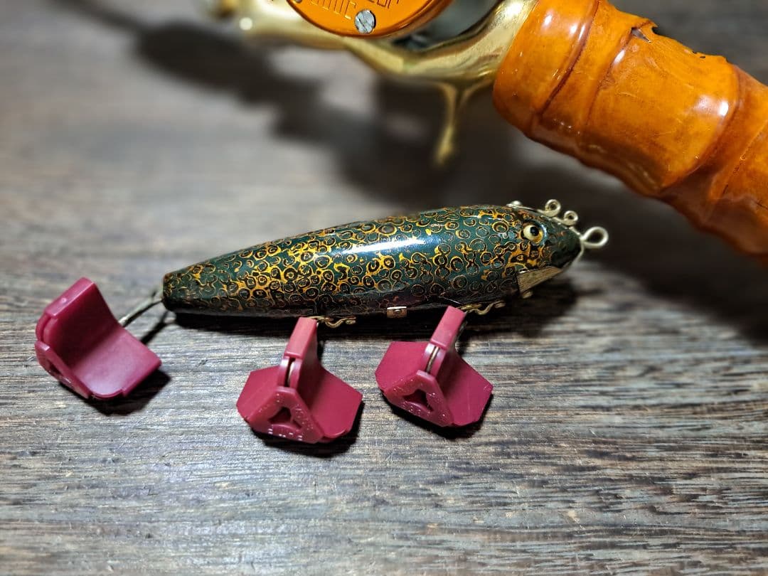 道楽　DOWLUCK　ドウラク　ドライビングミノー　唐青　研出し　レアカラー