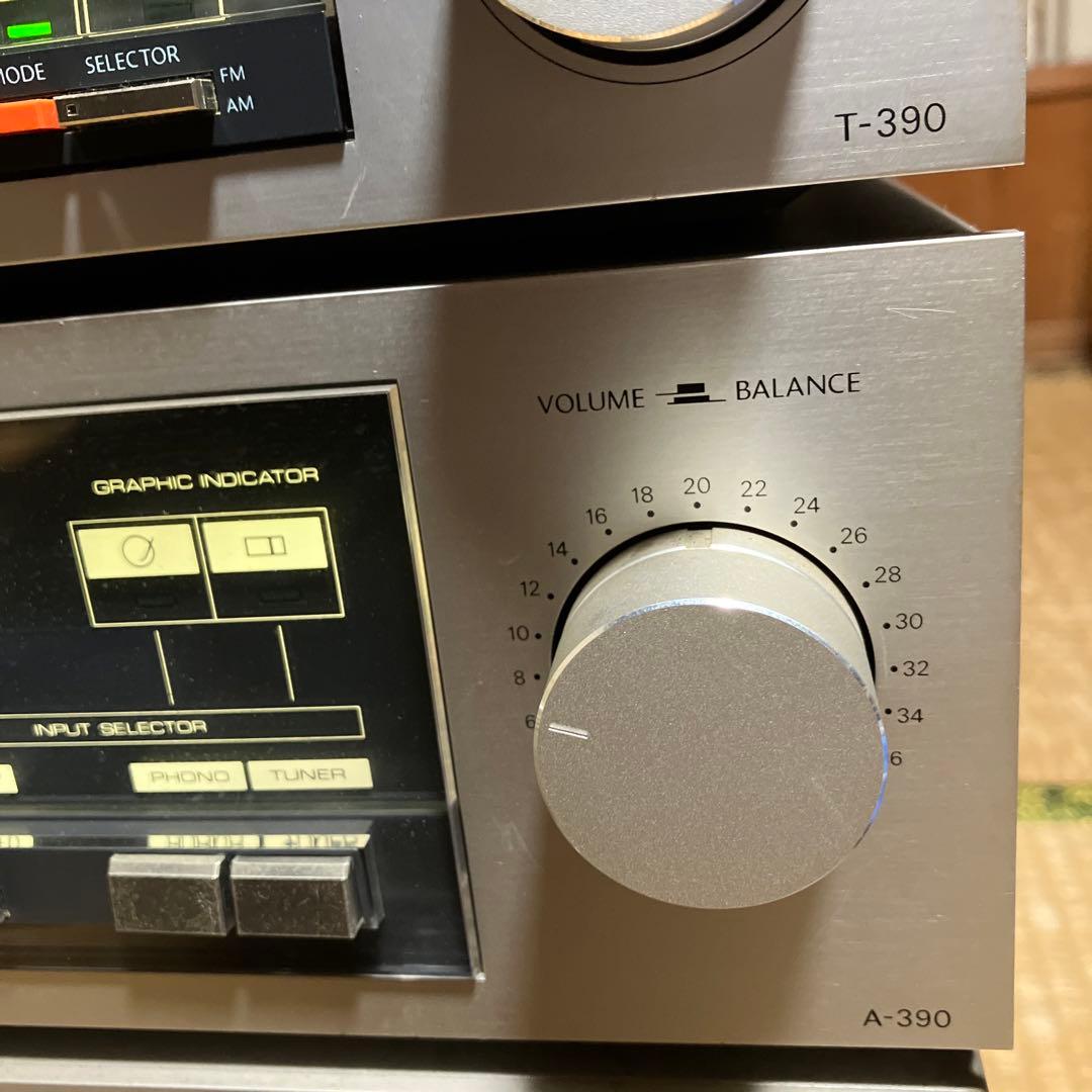 オンキョー　AMFMチューナー　アンプ　イコライザー　カセットテープ