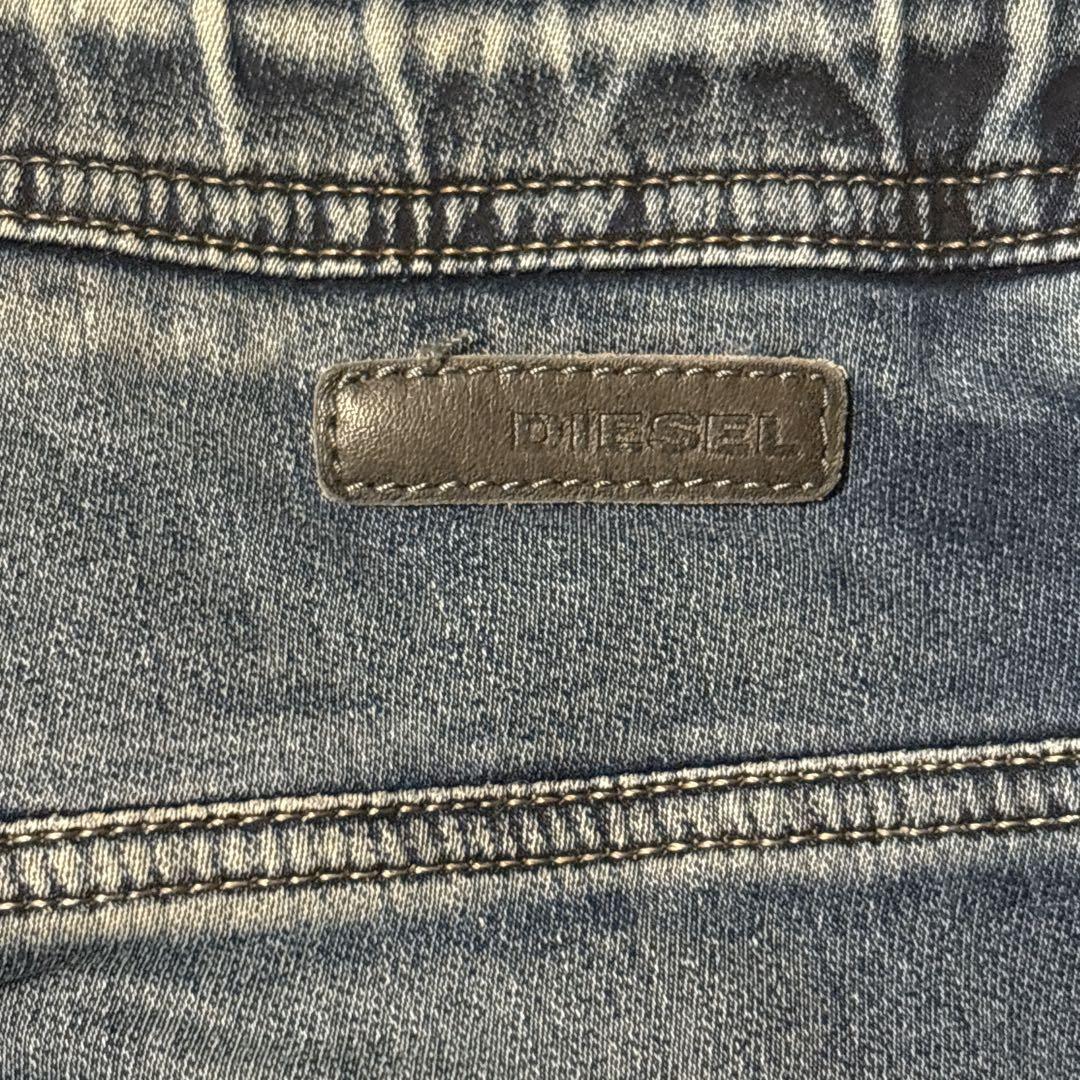 人気 DIESEL JOGGJEANS KROOLEY デニム 36 ダメージ