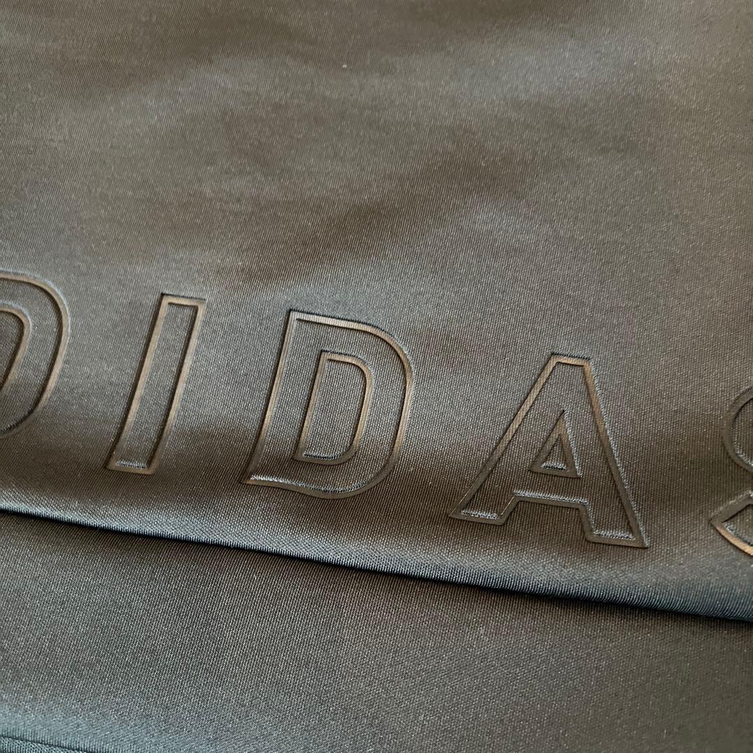 新品adidas ゴルフダンボールなニットセットアップブラックM