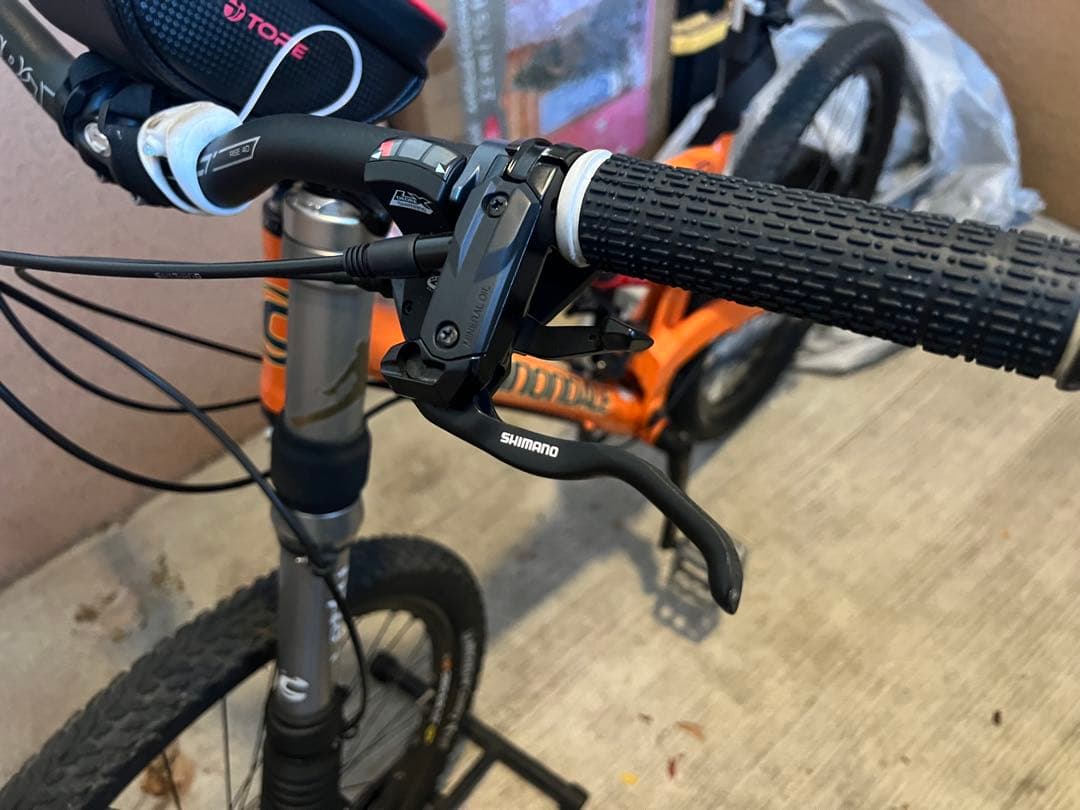 Cannondale マウンテンバイク オレンジ 26インチ