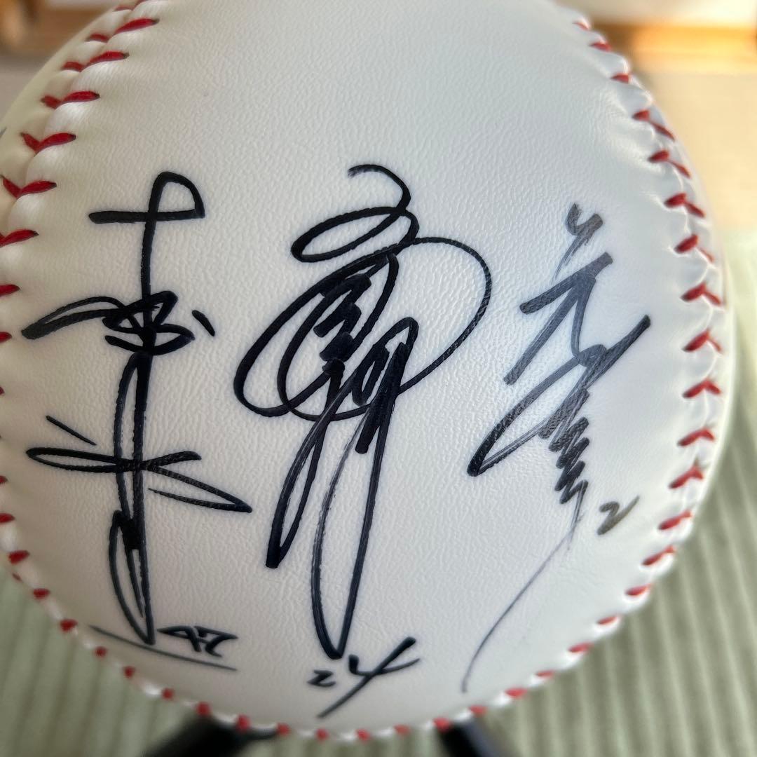 読売巨人軍 ２００２年優勝記念ジャンボ直筆貴重サインボール直筆１２名最終価格