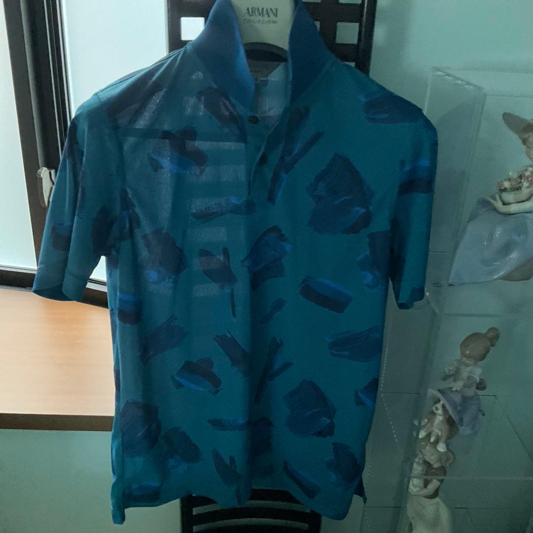 LANVIN の本当にモダンでお洒落なTシャツです。