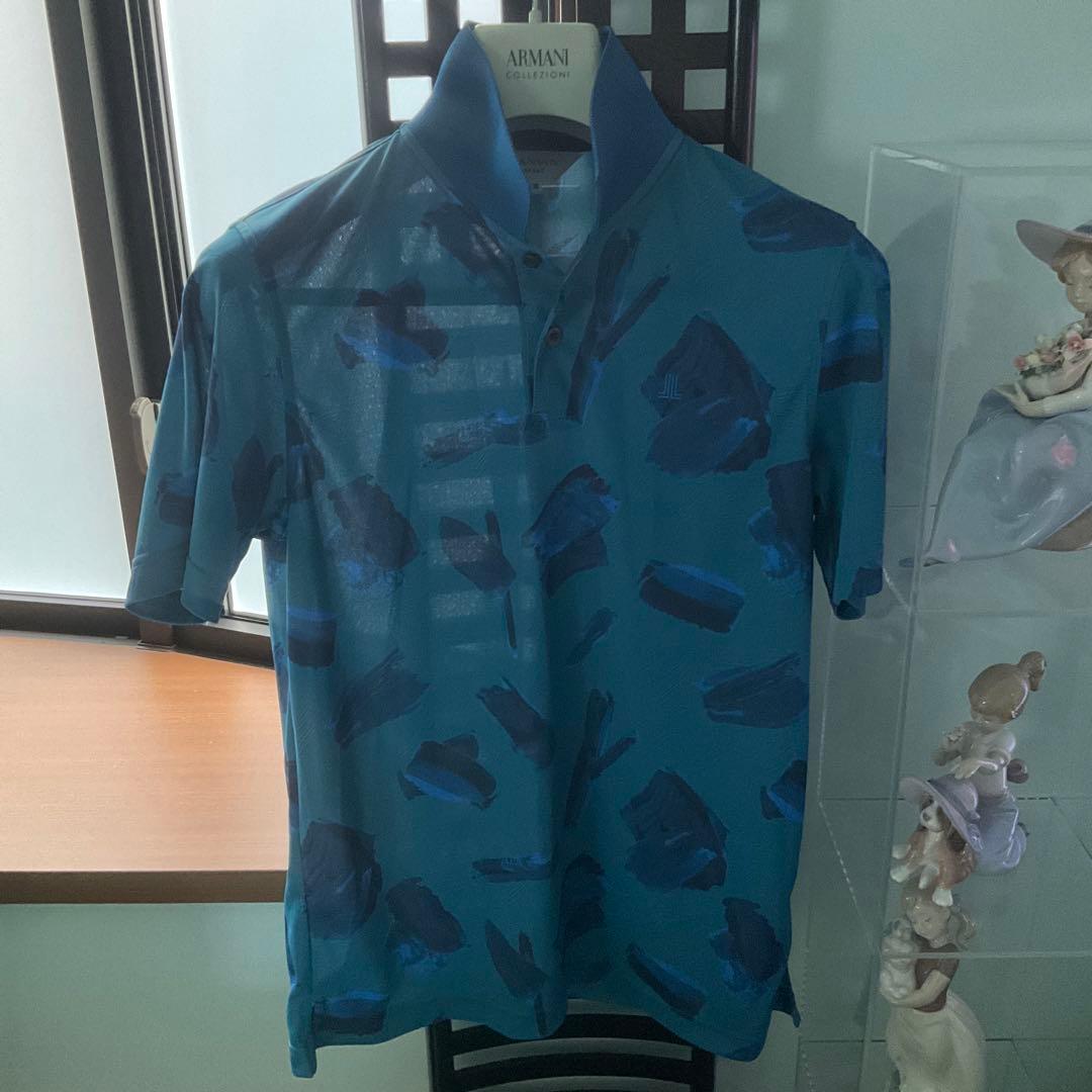 LANVIN の本当にモダンでお洒落なTシャツです。