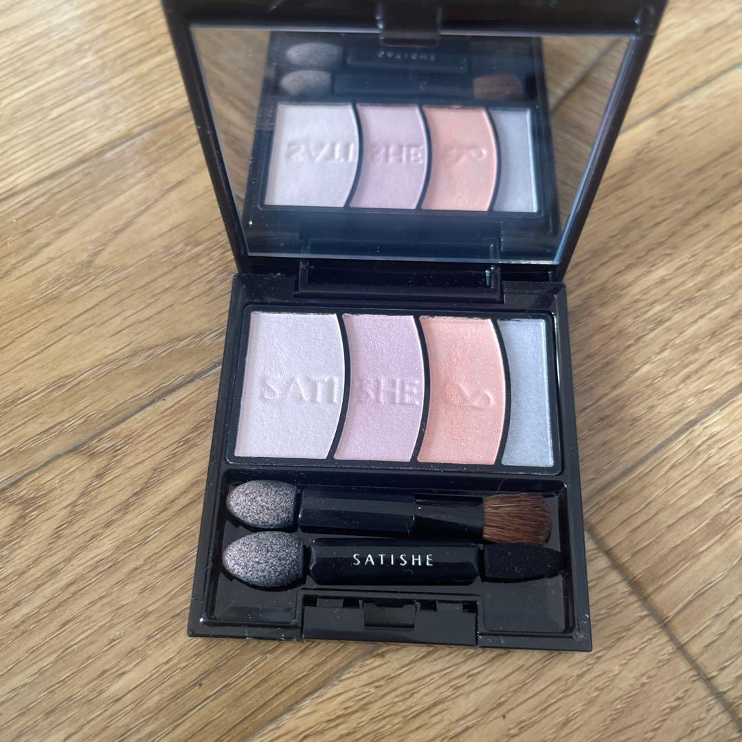 サティシェ ソフトフィール アイシャドウ 5種