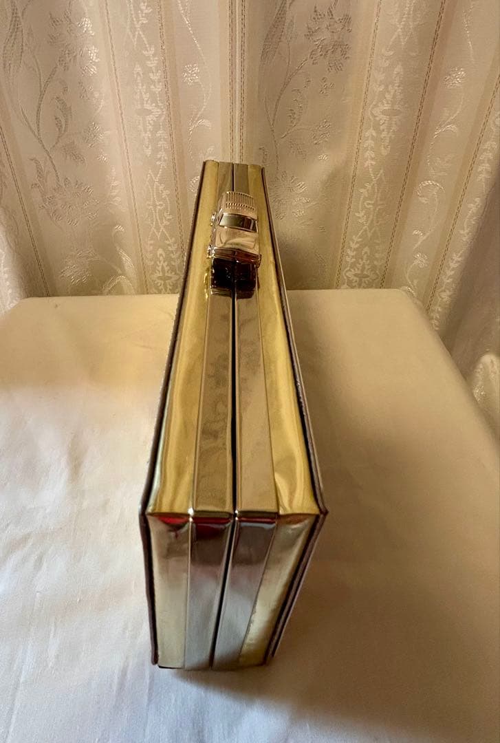 ケイト　スペード　パーティーバッグ　　Kate Spade