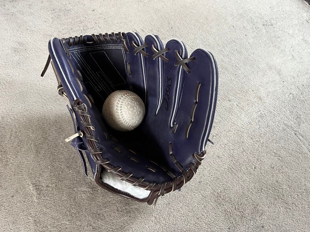 ふ*じ様 【美品】アシックス 投手用 軟式グローブ