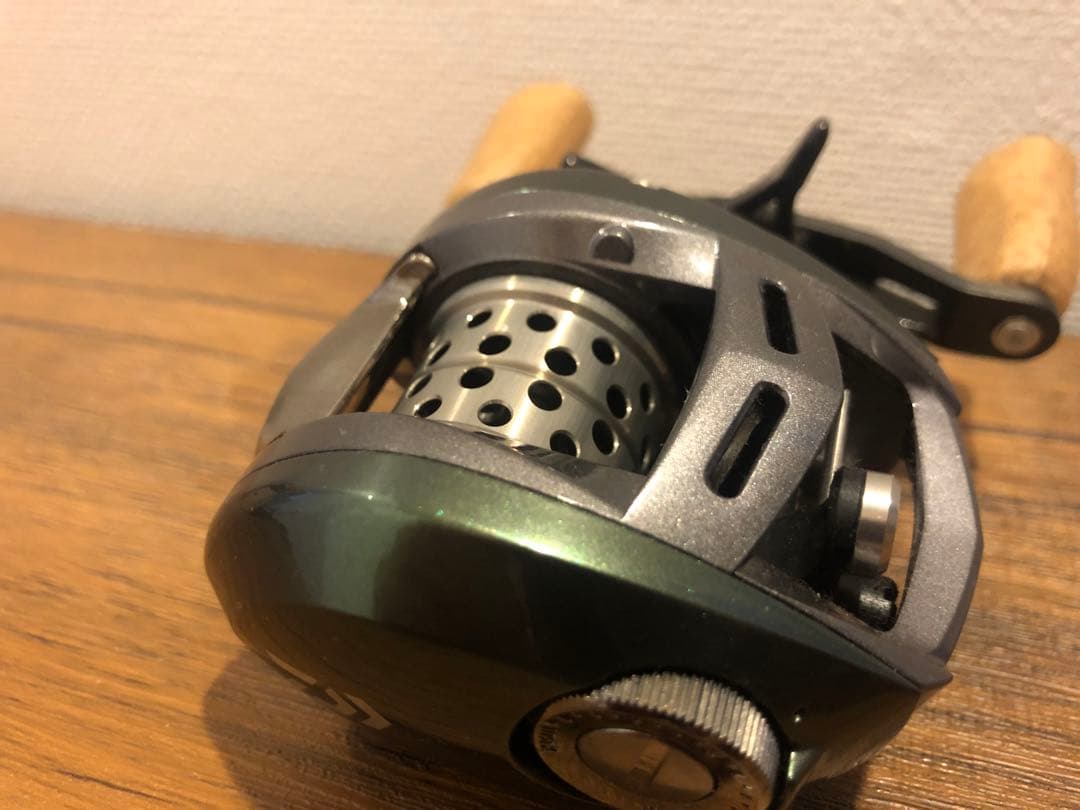 アルファス エアストリームカスタム 左ハンドル