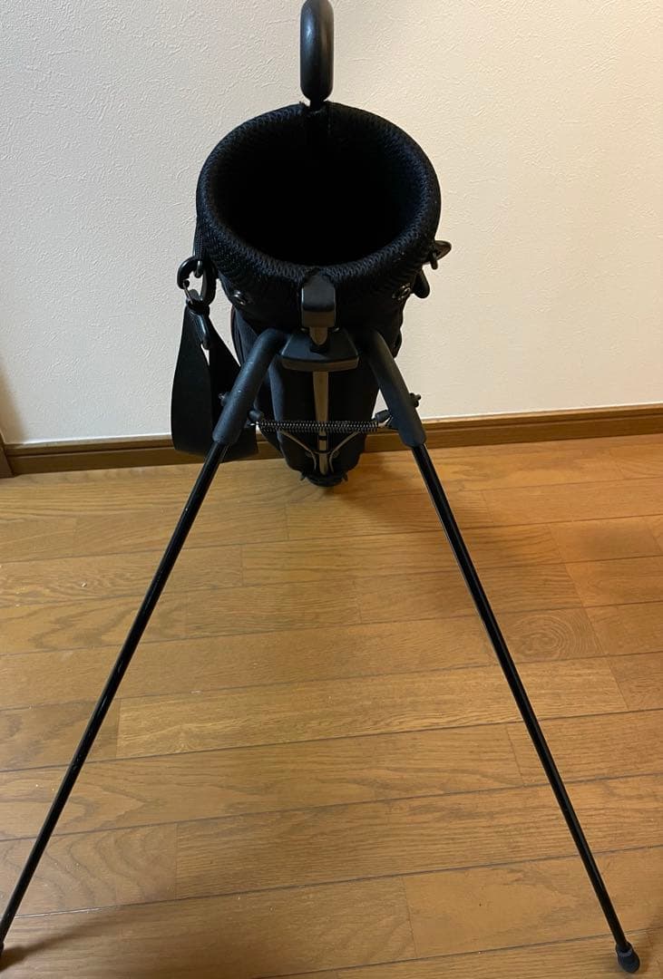 タイトリスト セルフスタンドキャリー ラウンドクラブケース 黒