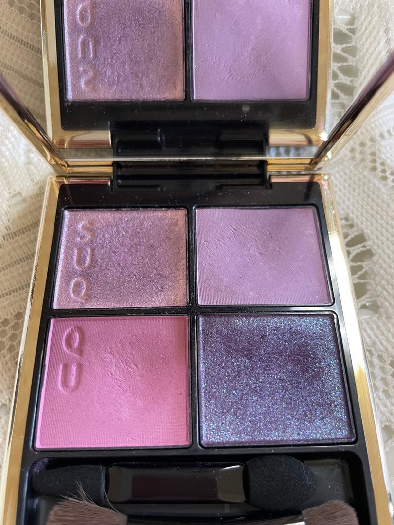 SUQQU シグニチャーカラーアイズ　137