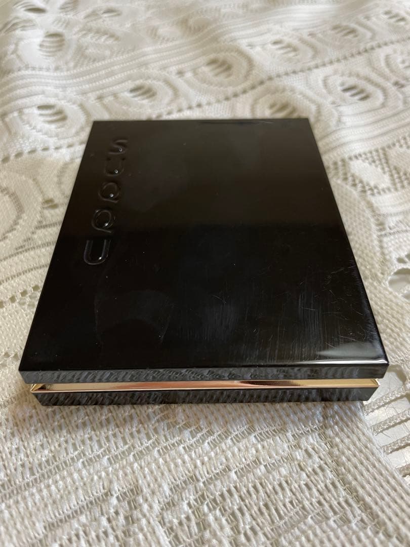 SUQQU シグニチャーカラーアイズ　137