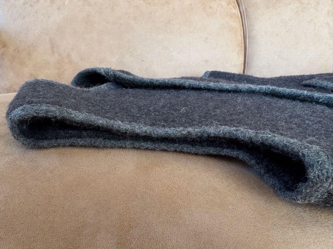 STAPF チロリアンベストCharcoal×Schie