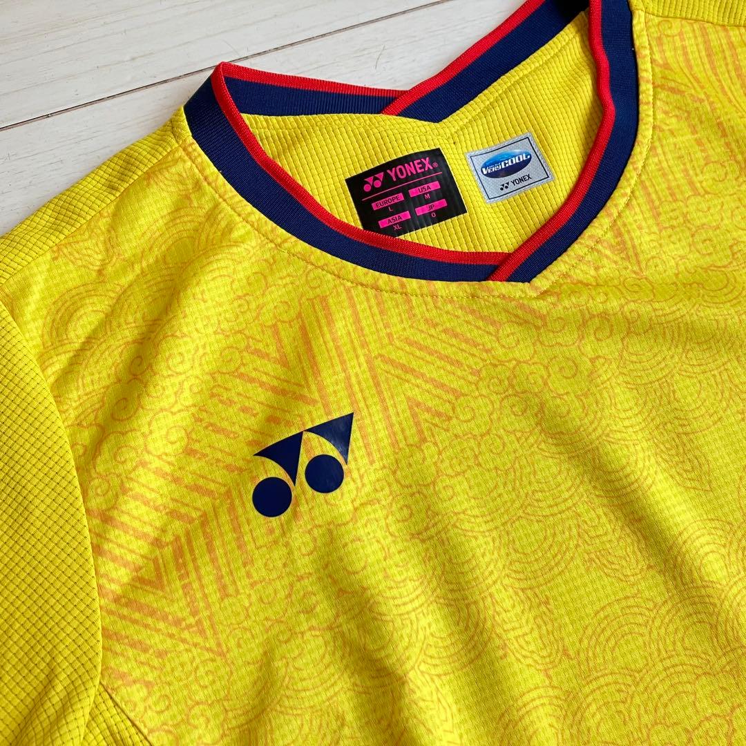 美品＊YONEXヨネックス＊中国代表モデルユニフォームO