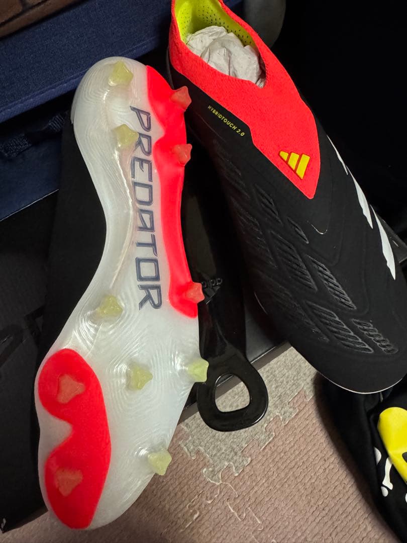アディダス Predator FG27cmシューズブラック/レッド