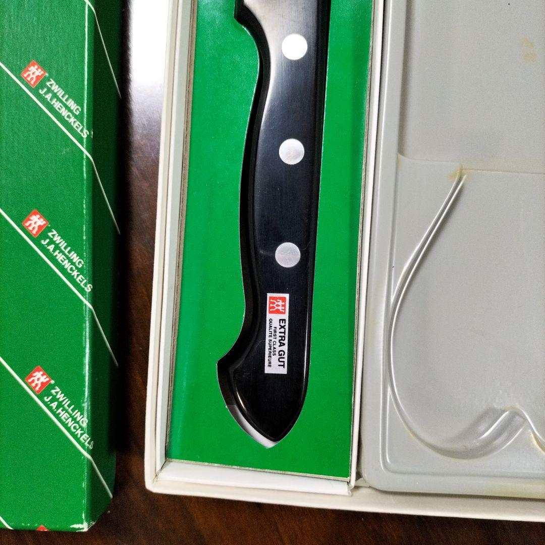 ZWILLING J.A. HENCKELS パン切りナイフと冷凍ナイフの両刃