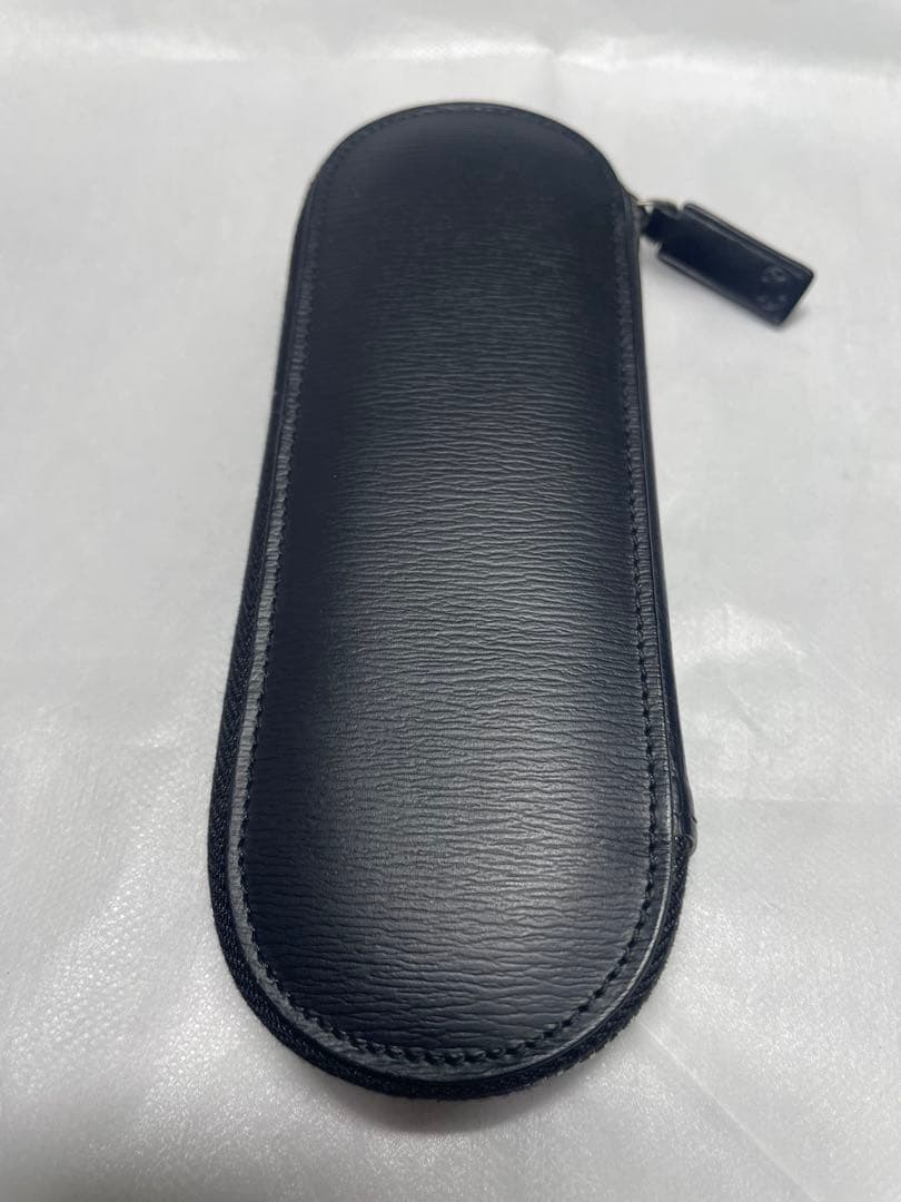 モンブラン　MONTBLANC レザーペンケース　ラウンドジップ　2本差し 黒